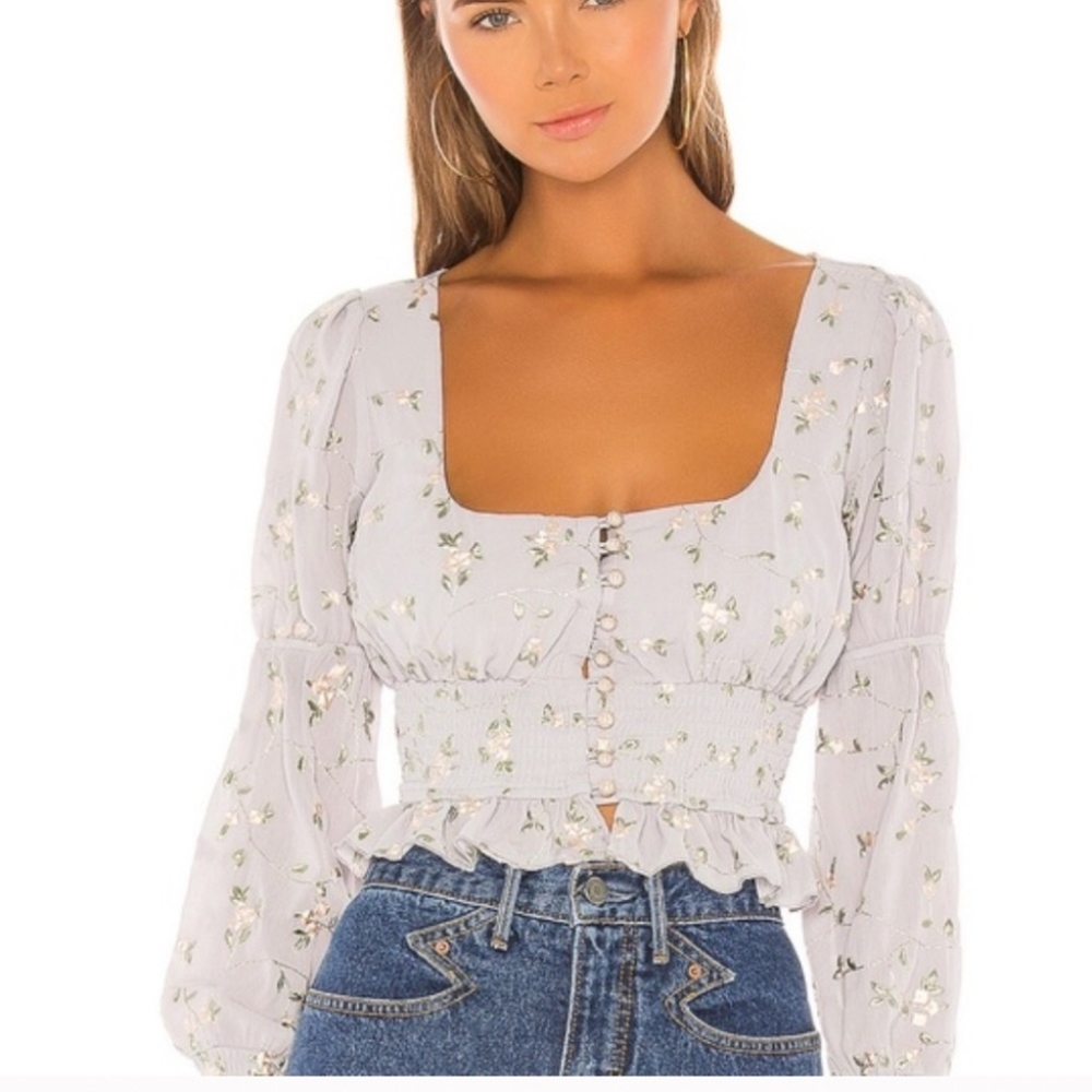 Size XXS Majorelle white floral crop top